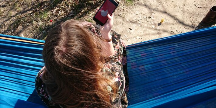Foto zu Vorsicht Tinder LinaKlöpper